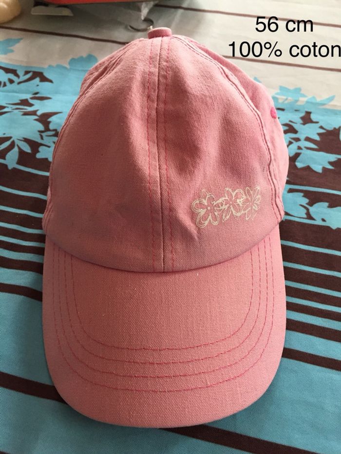 Casquette rose Taille 56