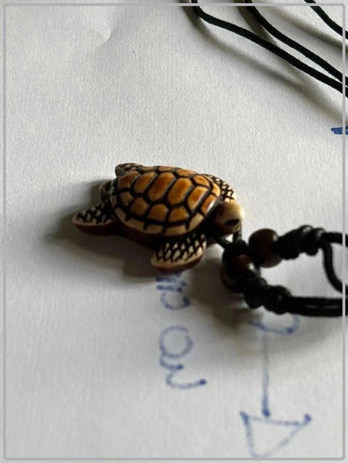 Collier tortue en résine chaîne réglable - photo numéro 4
