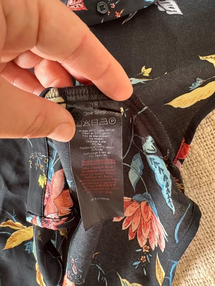 Chemise one step fleuri taille 38 - photo numéro 5