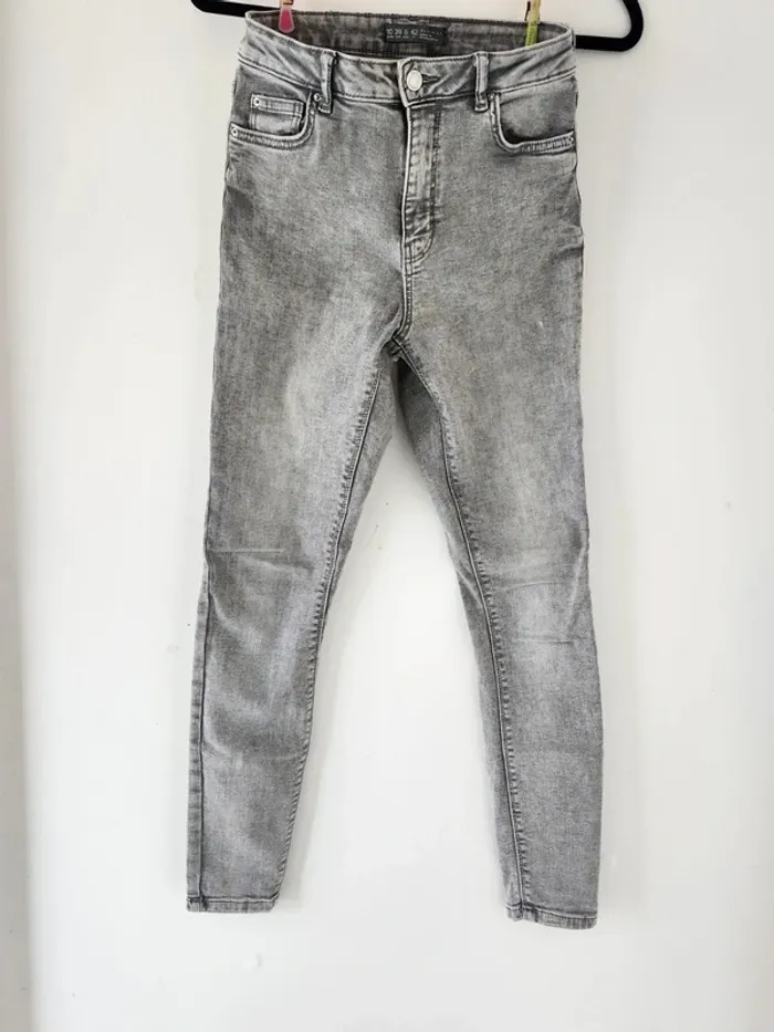 🔹 Jean gris skinny – Denim Co taille 38 (EUR)