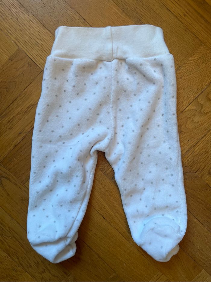 Pantalon blanc à petites étoiles grises 3 mois - photo numéro 2