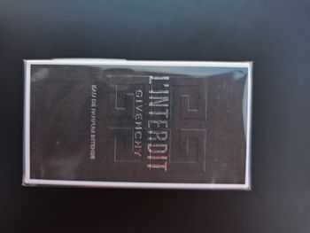 Eau de parfum intense interdit Givenchy 80 ml neuf