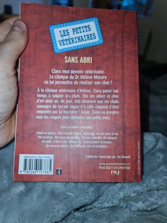 Livre les petits vétérinaires - photo numéro 2