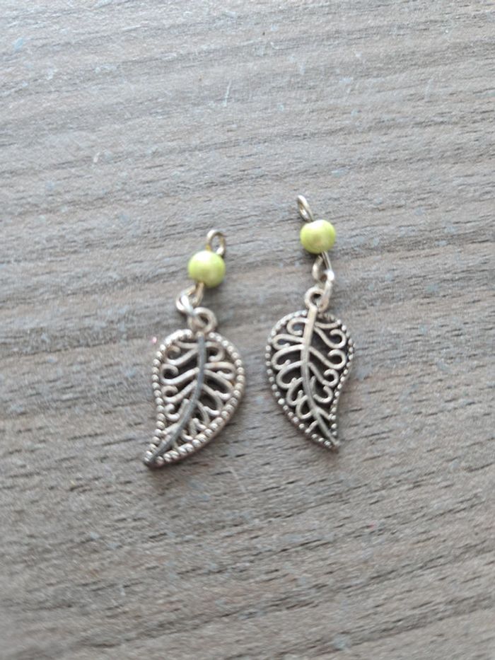 Deux pendentifs 🔴 - photo numéro 2