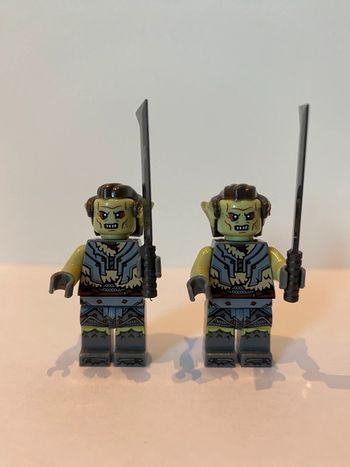 Figurine type lego 2 Goblins  le seigneur des anneaux/Hobbit