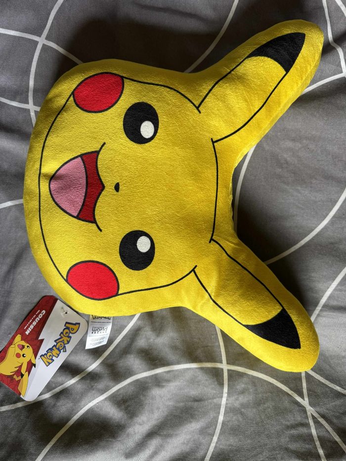 Coussin pikachu - photo numéro 4