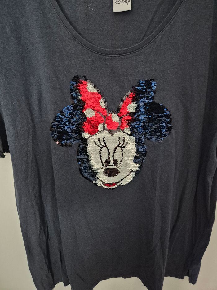 Magnifique tee-shirt Minnie a sequins "magique" taille 42 - photo numéro 3