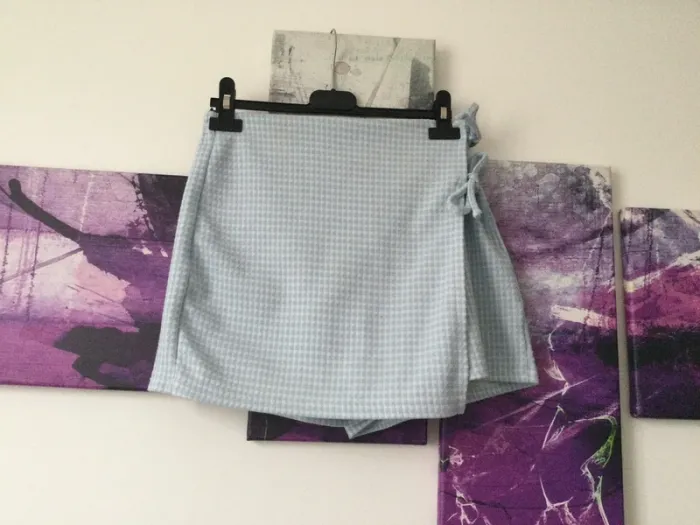 Jupe portefeuille short taille 16 ans