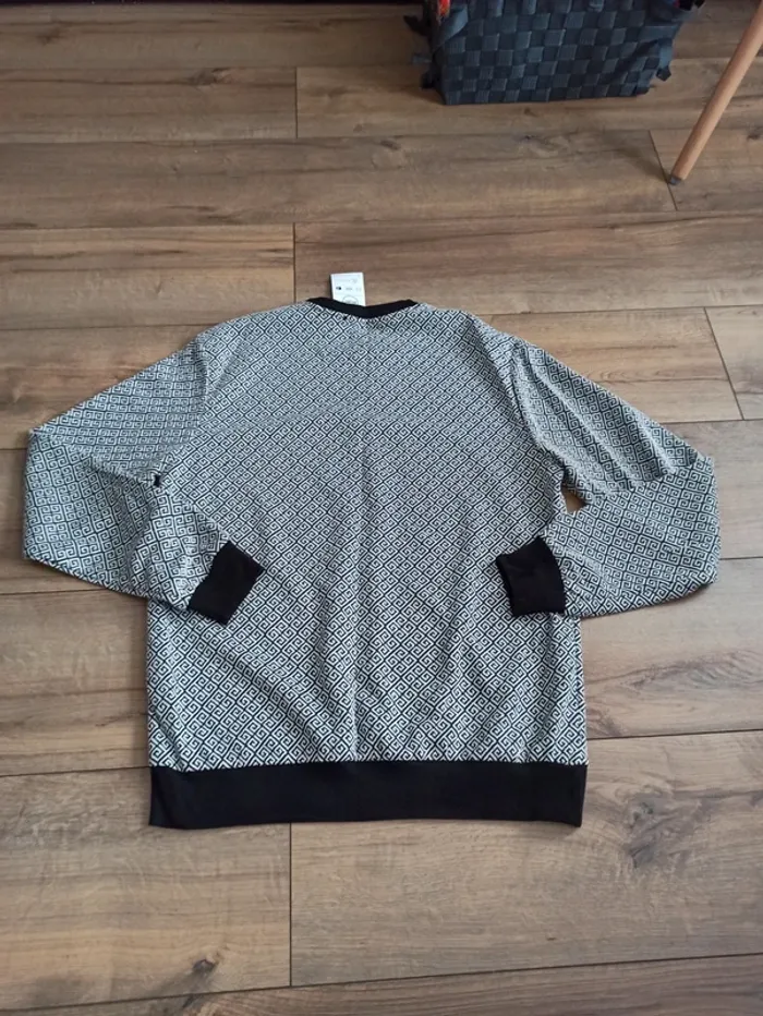 Pull homme noir et beige manches longues L - photo numéro 4