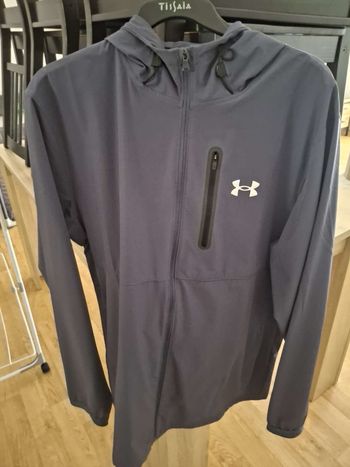 Veste under armour authentique 