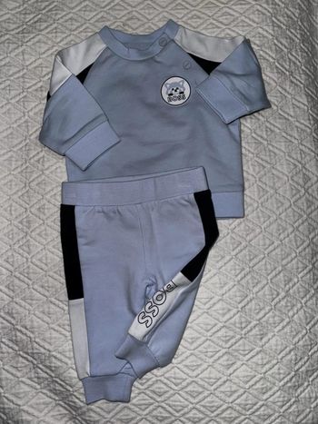 Jolie tenue Hugo Boss état neuf