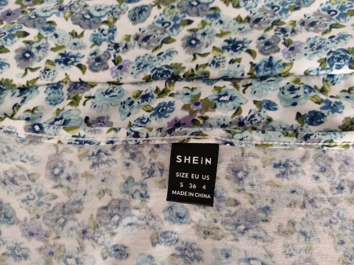 TOP SHEIN Fleuri Bleu. - photo numéro 3