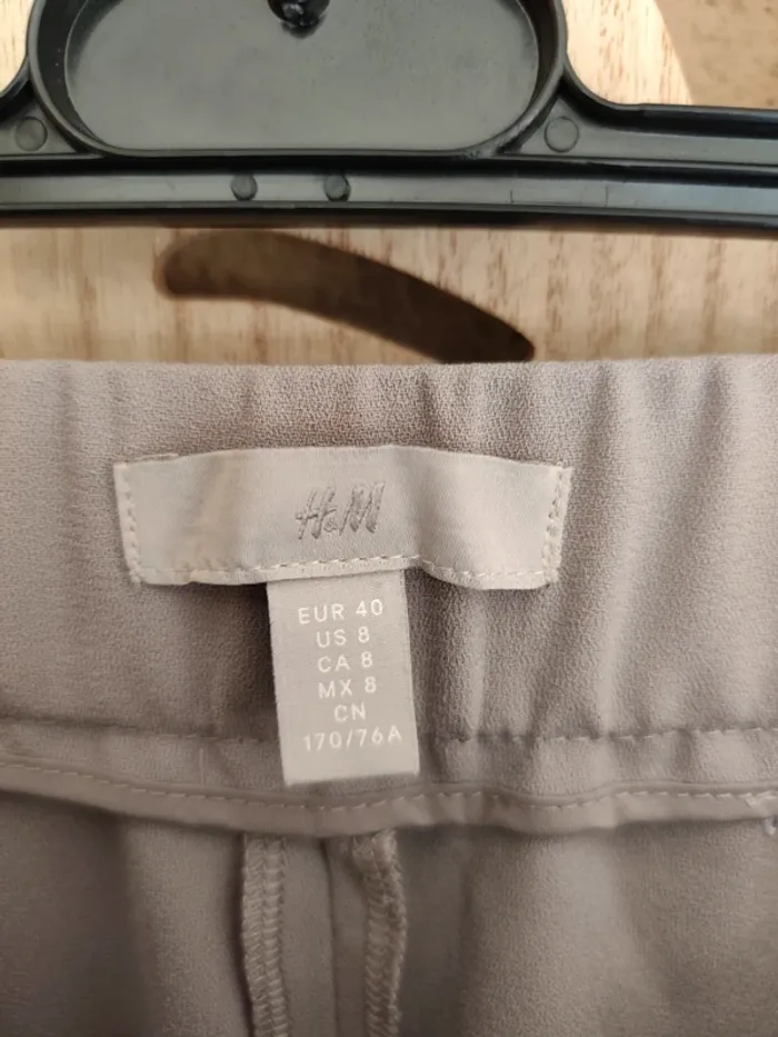 Short fluide gris clair Taille 40 H&M - photo numéro 6