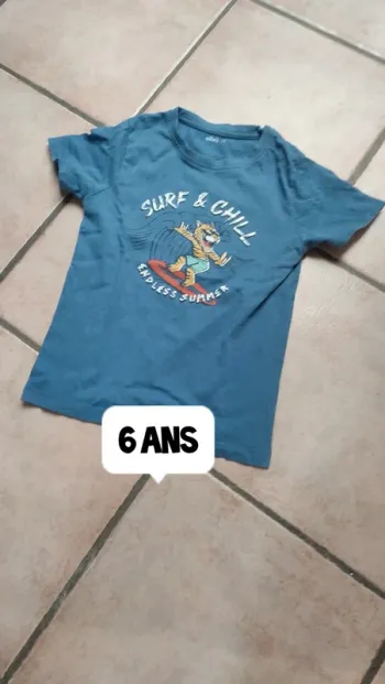 T-shirt tigre surf