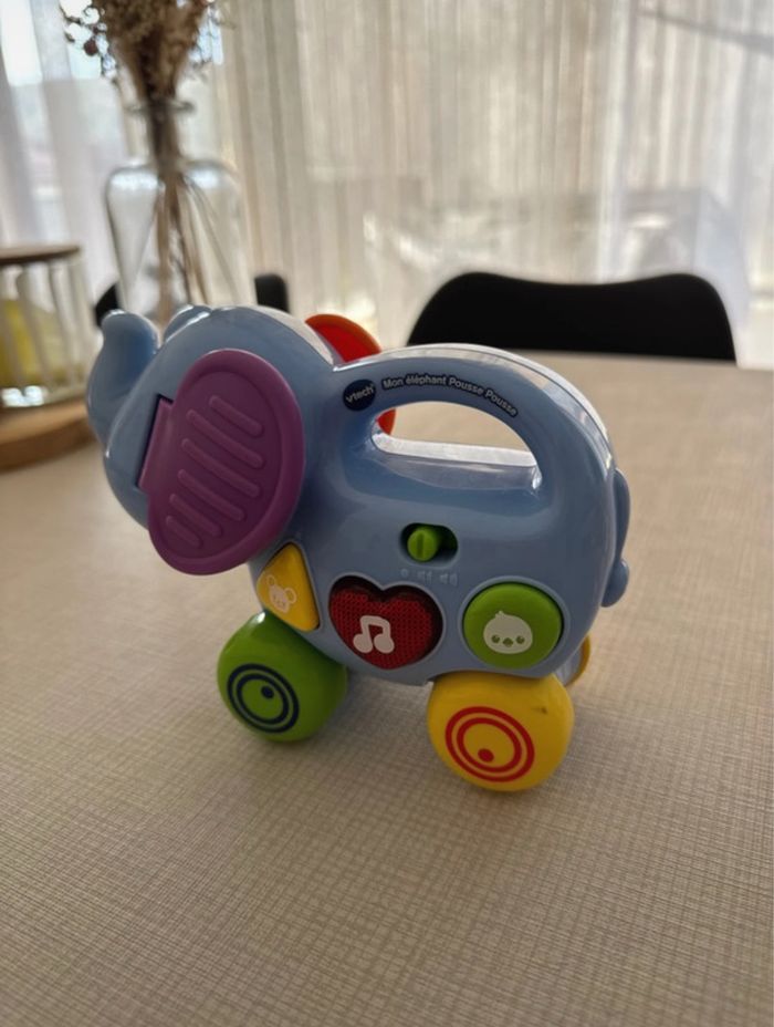 Éléphant pousse-pousse - photo numéro 3