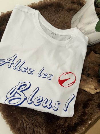 Tee shirt