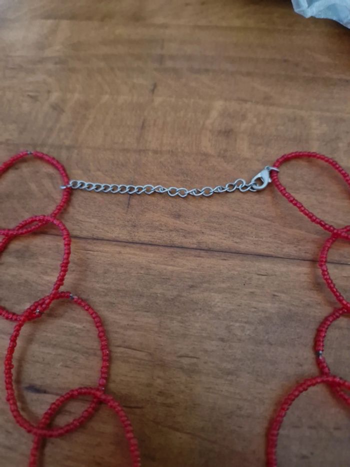 Collier rigolo perle rouge - photo numéro 2