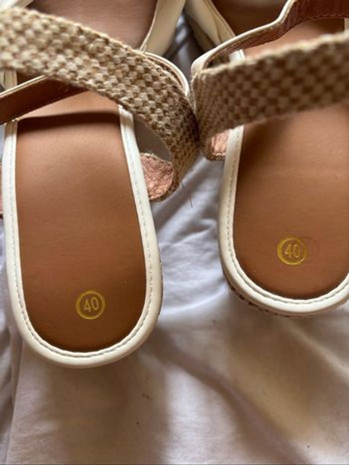👡 Sandales compensées 👡 - photo numéro 7