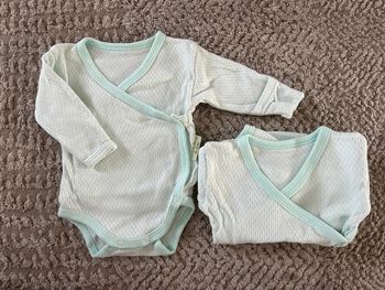 Lot 2 bodies 3 mois mixte