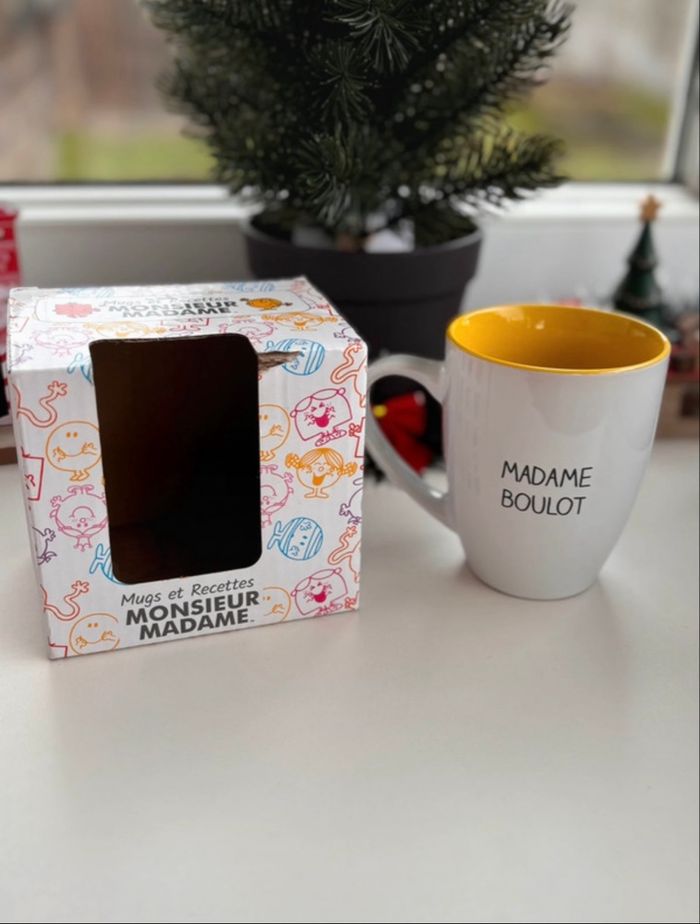 5 tasses - mugs - Monsieur Parfait - Madame Casse pied - Madame Boulot - Madame autoritaire - photo numéro 9