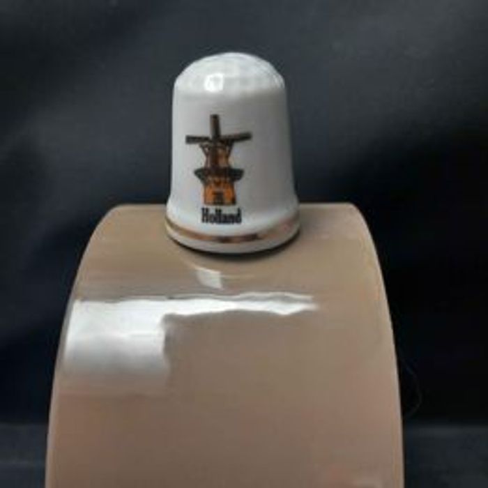 Dé à coudre en porcelaine Holland