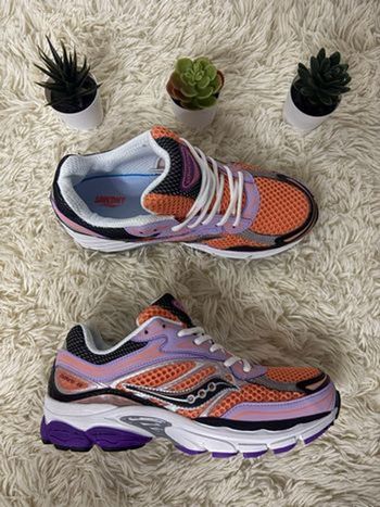 saucony pro grid omni 9