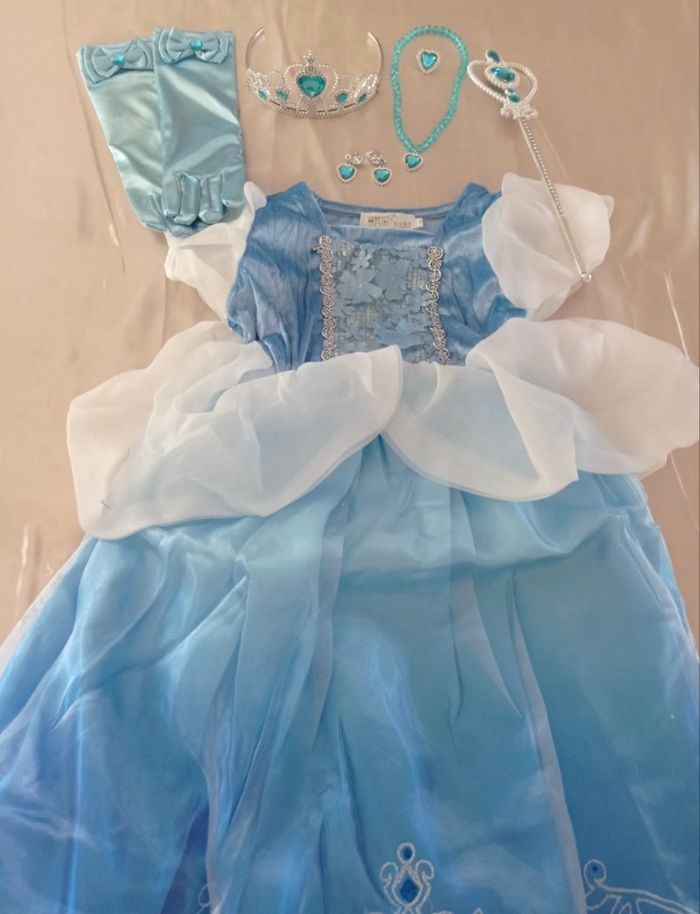 Déguisement robe princesse et accessoires 6ans - photo numéro 2