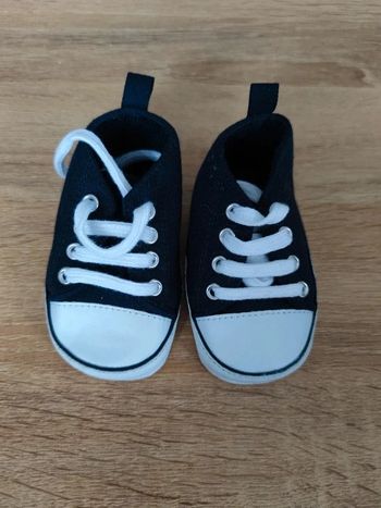 Chaussures semelle toile bébé 9/12 mois