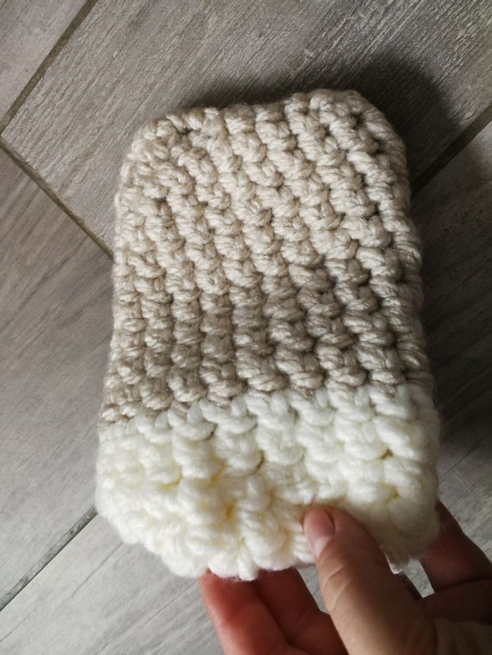 Pochette à lunettes ou mini-agenda en acrylique  doux - photo numéro 4