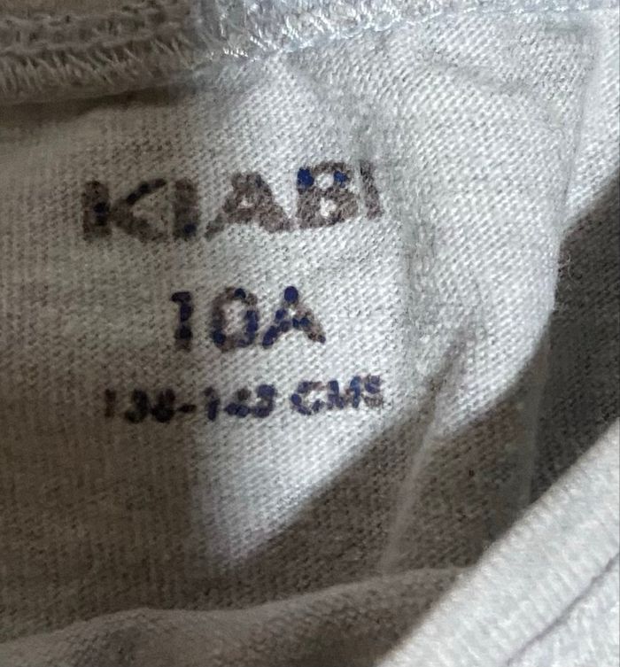 Tshirt ml gris à licorne 10 ans kiabi - photo numéro 3