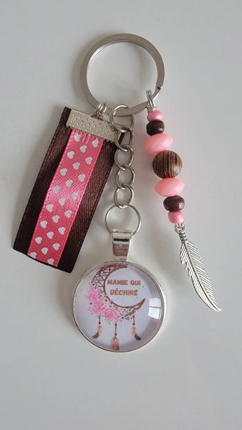 Cadeau mamie, porte clé message bijoux de sac " mamie qui déchire "