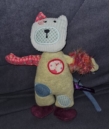 Doudou peluche chat vert 26 cm - Les jolis pas beaux- Moulin Roty