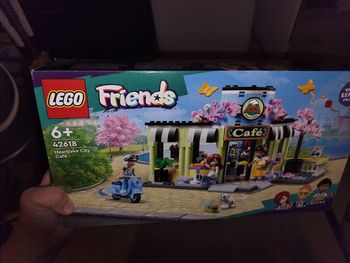 Boite de lego Friends 42618 neuve le café heartlake city 