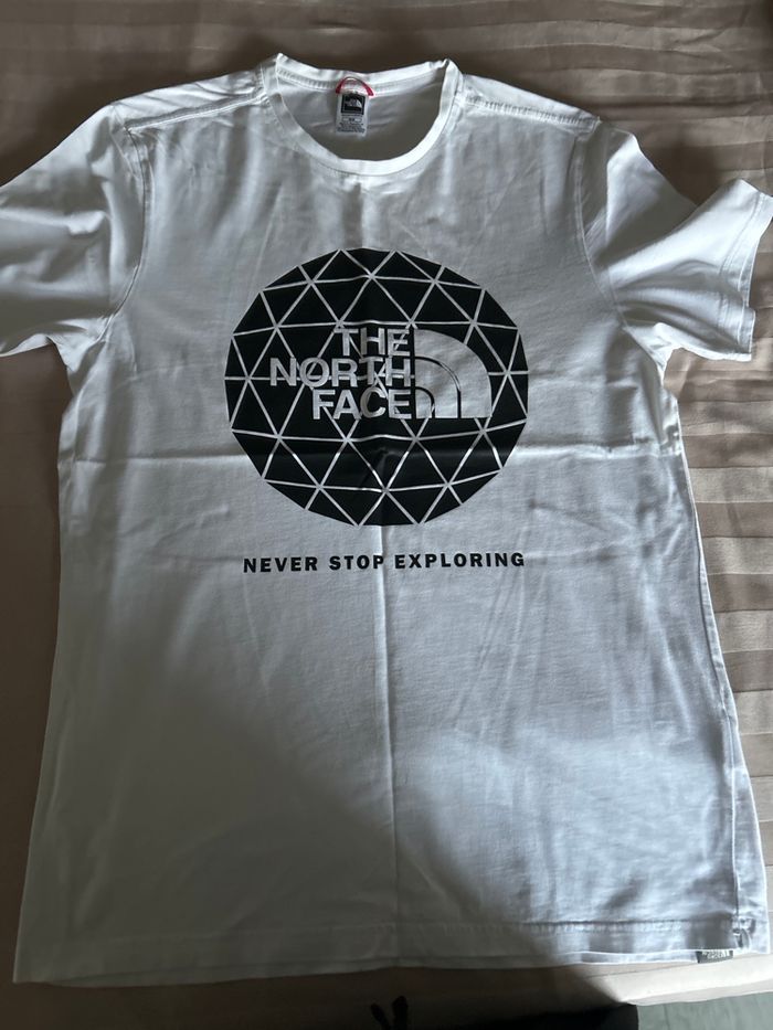 TEE shirt north face blanc