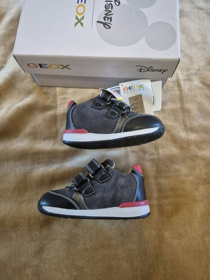 Superbes basket Geox x Disney Hologramme T20 neuves - photo numéro 4