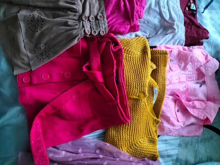 Lot vêtements fille 6 ans - photo numéro 3