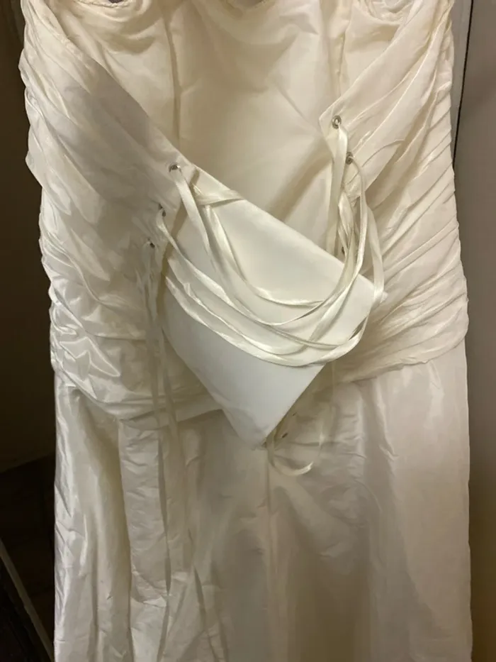 Robe de mariée - photo numéro 3