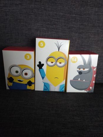 Figurine minion en papier