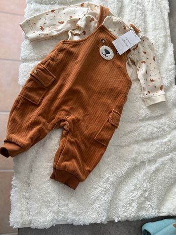 Ensemble bébé salopette ourson  6mois