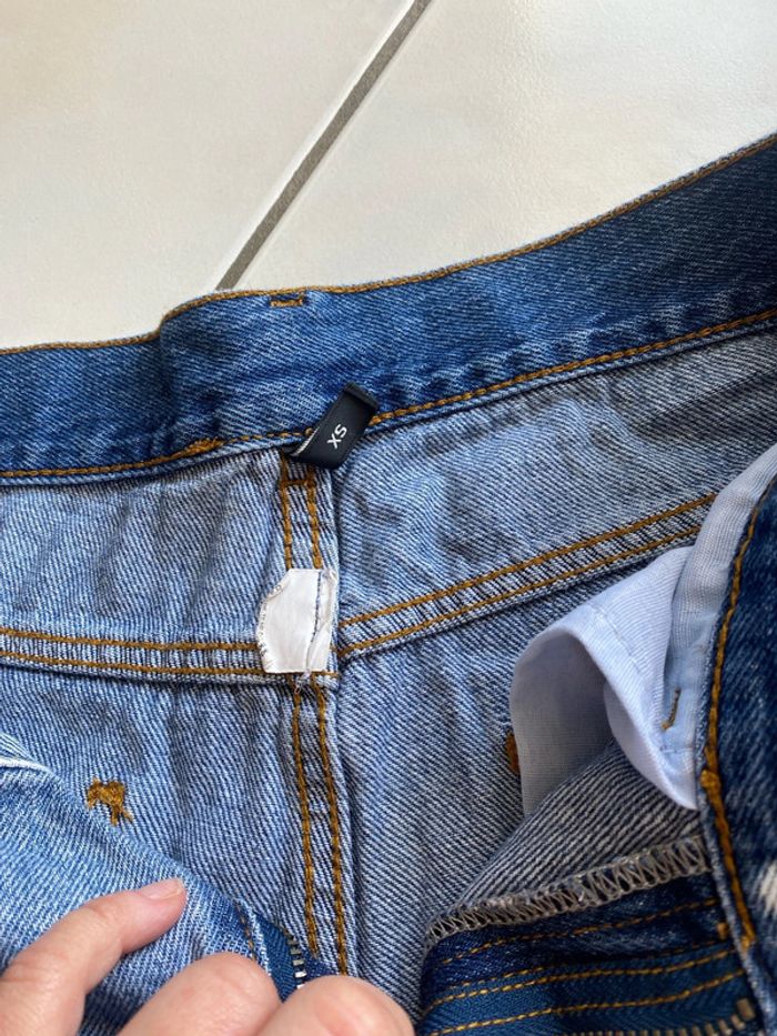 Deux. Jeans boyfriend Calzedonia, taille 34. - photo numéro 2