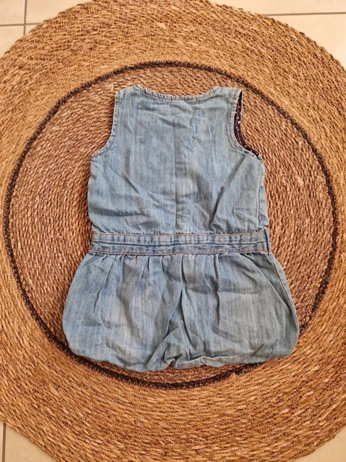 Jolie robe en jean taille 24 mois - photo numéro 2