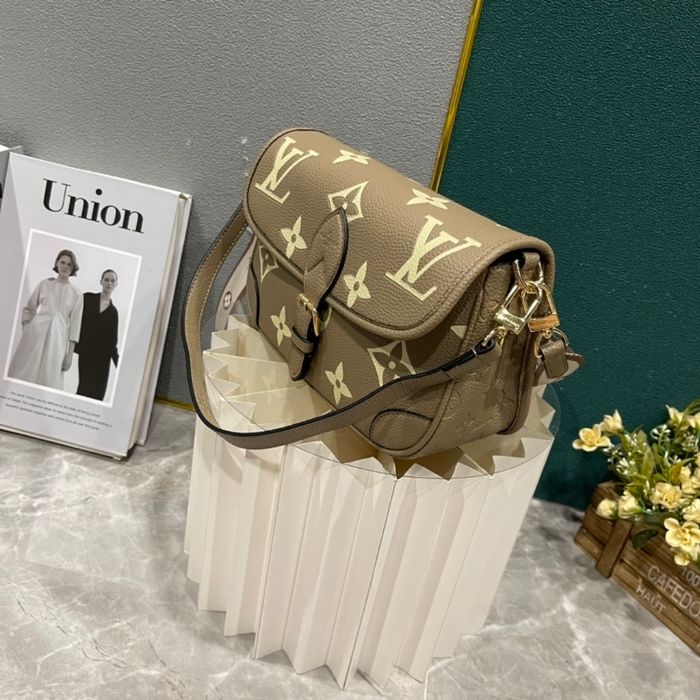 Louis Vuitton  Diane  M45985 - photo numéro 3