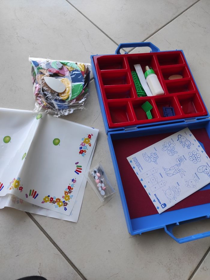 Malette loisirs créatifs pour créer des animaux en mousse - photo numéro 2