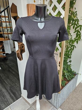 Divided robe noir évasée taille 34