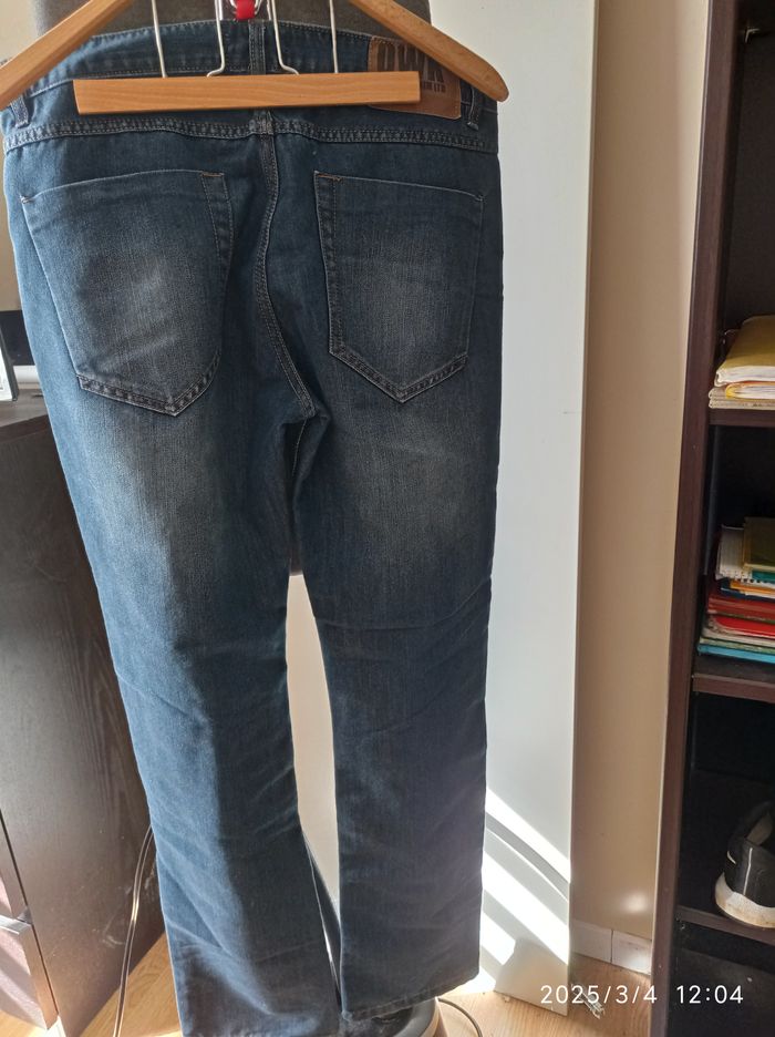 jean bleu de chez OWK taille 44 ref 144 B8 - photo numéro 3