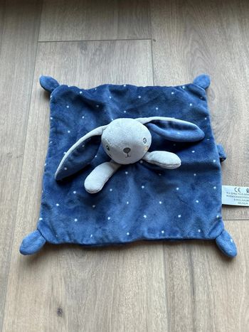 Doudou plat lapin bleu étoile simba toys