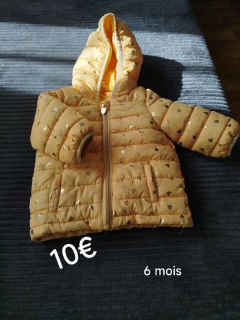 Manteau jaune 