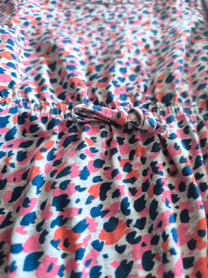 Robe manches longues , léopard, taille 3 ans , neuve - photo numéro 2