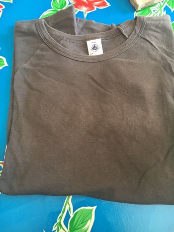 Tee-shirt Petit Bateau taille 16 ans
