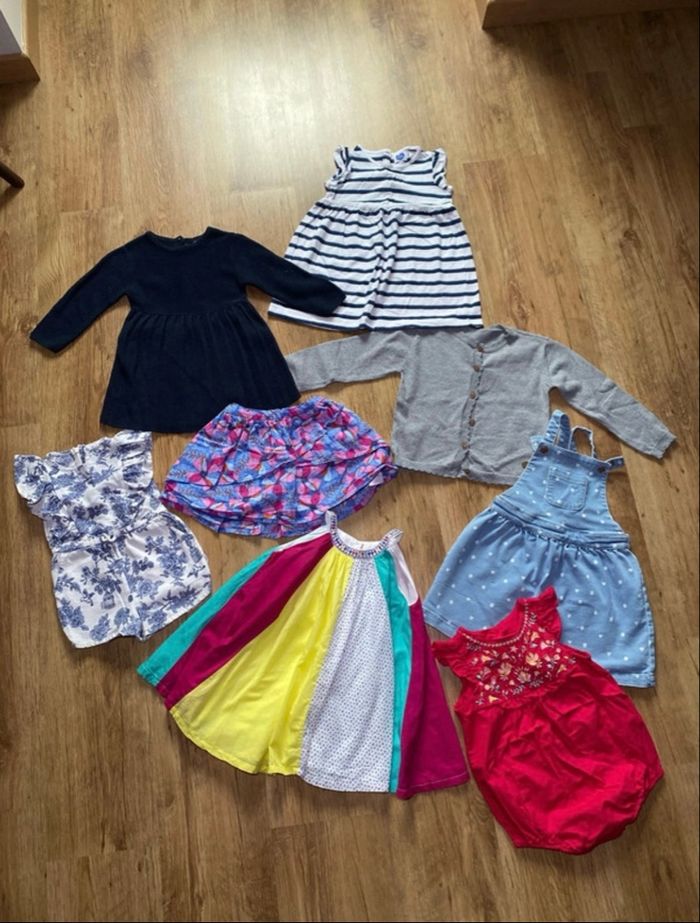 Lot de 8 pièces fille taille 24 mois